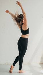 Kép betöltése a Galériamegjelenítőbe, Fekete