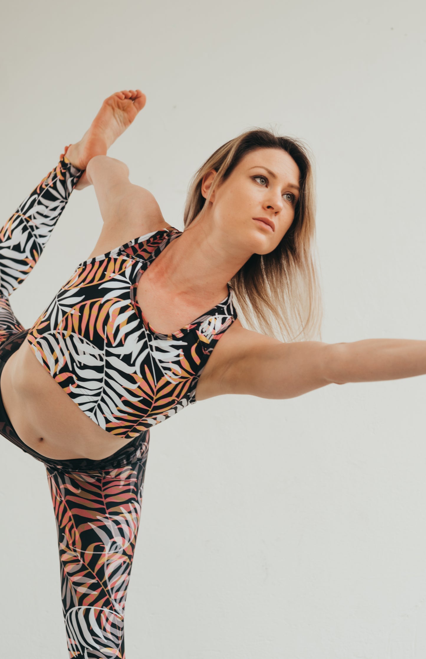 Prémium mintás Technikai jóga, pilates sportmelltartó TROPIC - PatentDuo