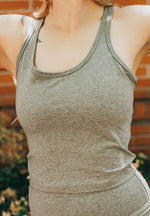 Kép betöltése a Galériamegjelenítőbe, Világos-Szürke