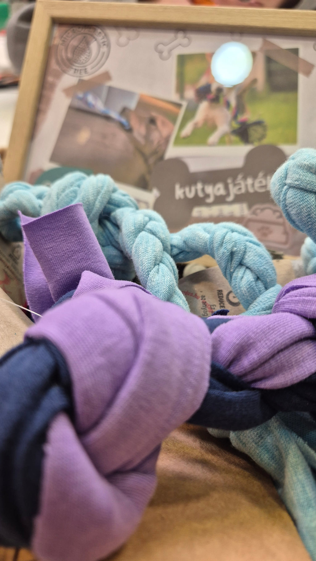 Szinetár Dóra x PatentDuo limitiertes Hundespielzeug aus Bio-Baumwolle