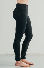 Kép betöltése a Galériamegjelenítőbe, Fekete