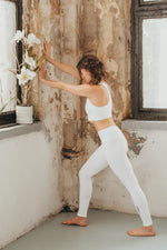 Kép betöltése a Galériamegjelenítőbe, Fehér