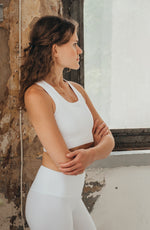 Kép betöltése a Galériamegjelenítőbe, Fehér