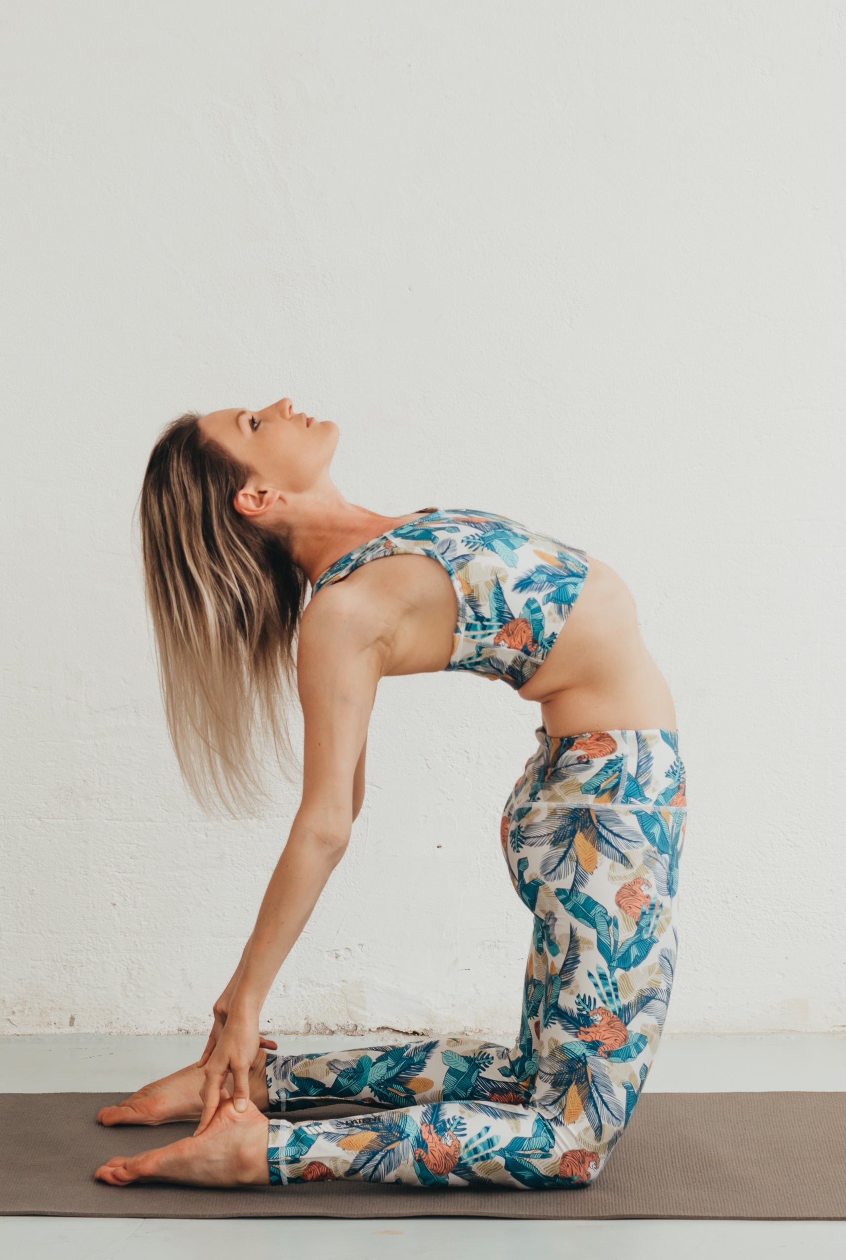 Prémium mintás Technikai jóga, pilates sportmelltartó WILD SPIRIT - PatentDuo